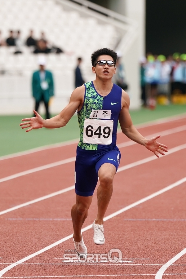 전국체전 남자 일반부 100m 1위, 김국영