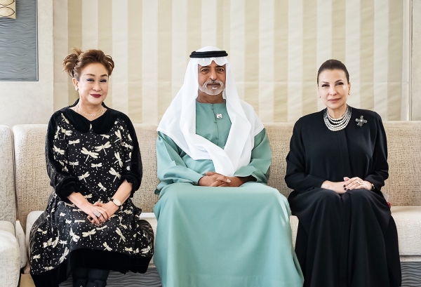 이미경 CJ ENM 부회장(왼쪽부터), 셰이크 나얀 빈 무바라크 알 나얀 UAE 관용공존부 장관, 후다 알카미스 카누 아부다비음악예술재단 이사장. [사진=CJ ENM 제공]