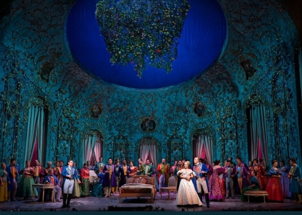 뉴욕 메트로폴리탄 오페라 의 '라 트라비아타' [사진=뉴욕 메트로폴리탄 오페라]