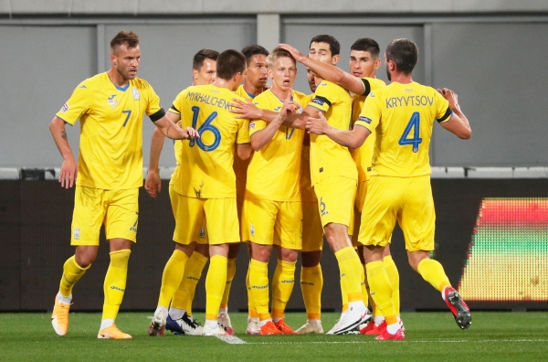 우크라이나가 4일(한국 시간) 열린 스위스와의 2020-21 UEFA 네이션스리그 그룹A-4조 1차전 경기에서 골을 넣고 기뻐하고 있다[사진=유로2021 공식 홈페이지 캡처]