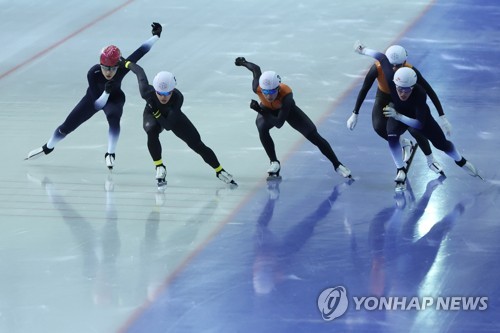 스피드스케이팅 대표팀은 하늘길이 막혀 세계선수권대회에 참가하지 못할 위기에 처했다. [사진=연합뉴스]